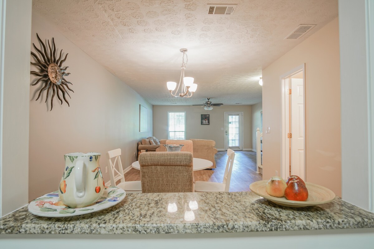 GA Horse Park townhome, sleeps 4 view 6