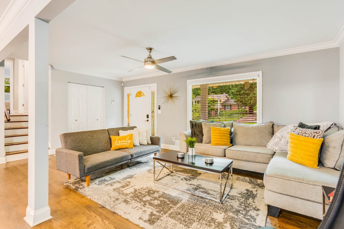 Decatur group home, sleeps 12 view 2