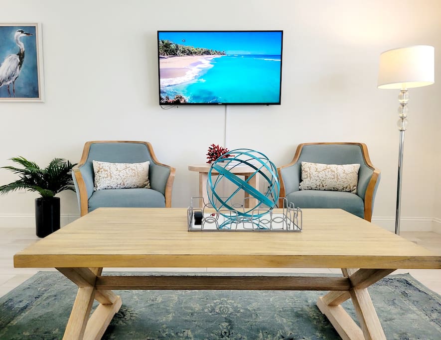 619 Beach Daze | Mins to Beaches Shopping & Dining — Naples, FL — vacation rental