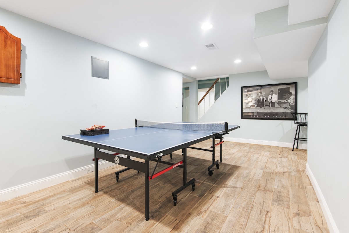 7 Bedroom Decatur | Sleeps 16 | Game Room view 2