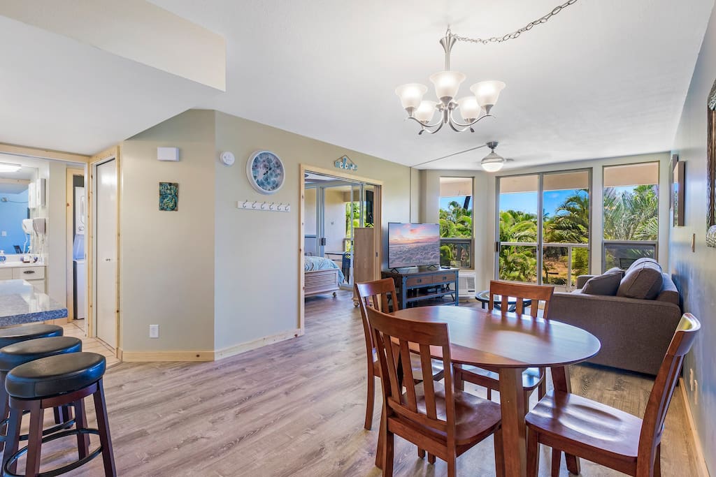 Maui Banyan G-203 1 Bedroom, Highly Desirable G Building! Steps to the Ocean! — Kihei, HI — vacation rental