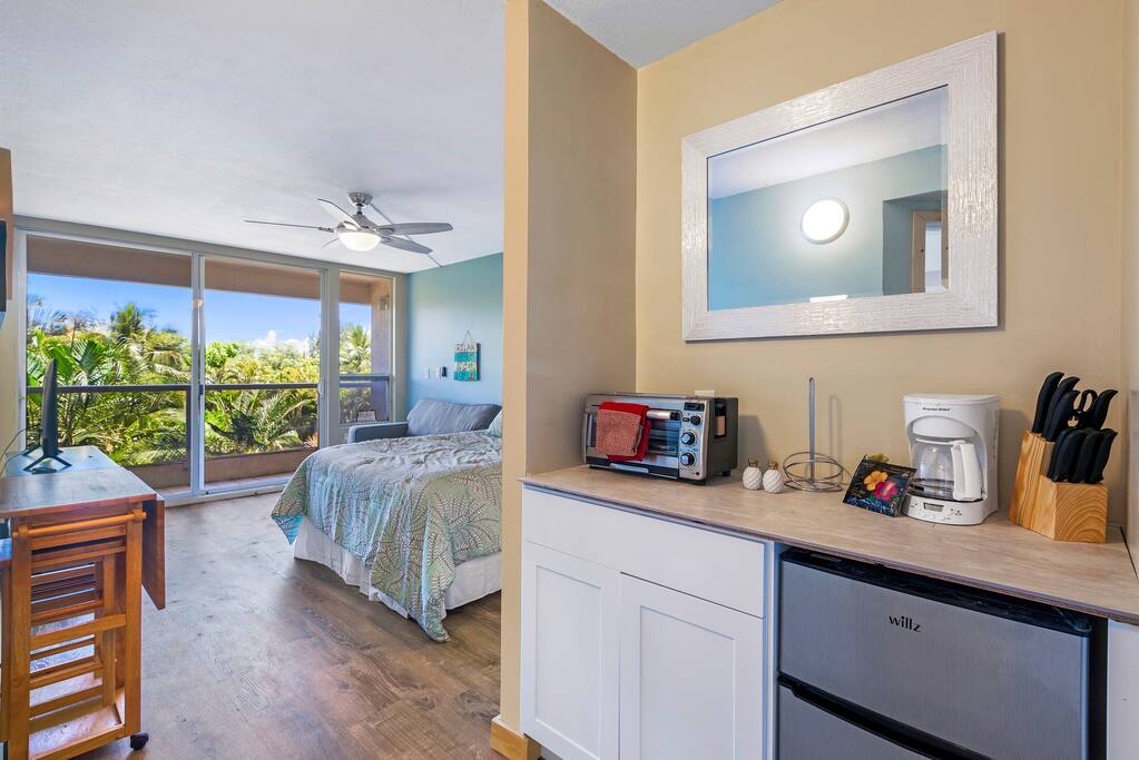 Maui Banyan G-203a Steps to the Ocean! Highly Desirable G Building! Walk to the Beach! — Kihei, HI — vacation rental