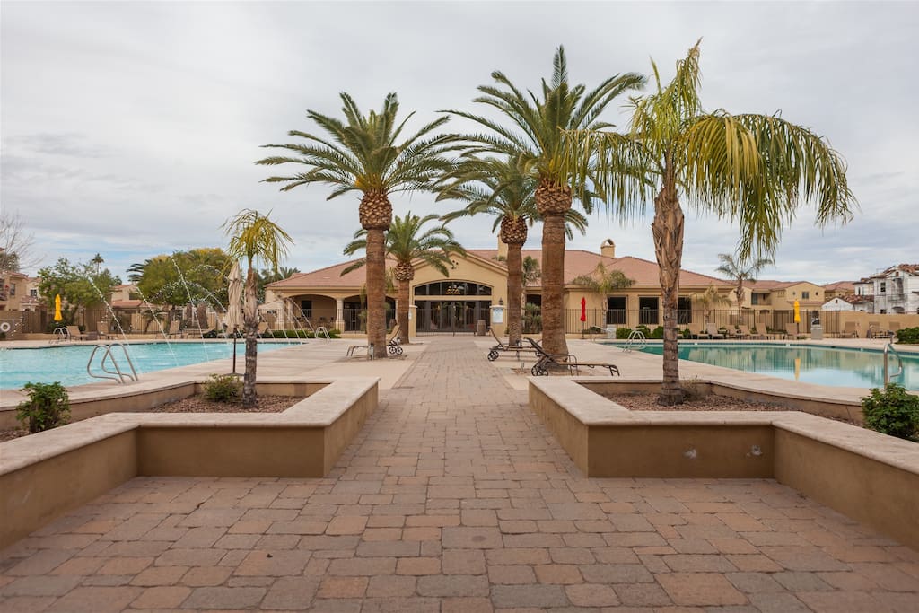 Gated townhouse, heated pool, hot tub, by freeway — Mesa, AZ — vacation rental
