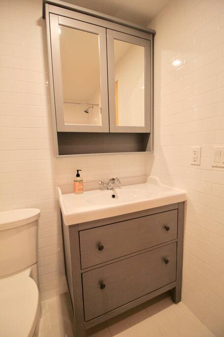 Private, Beautiful Upper Eastside Townhome — Guest Bath - Garden Floor