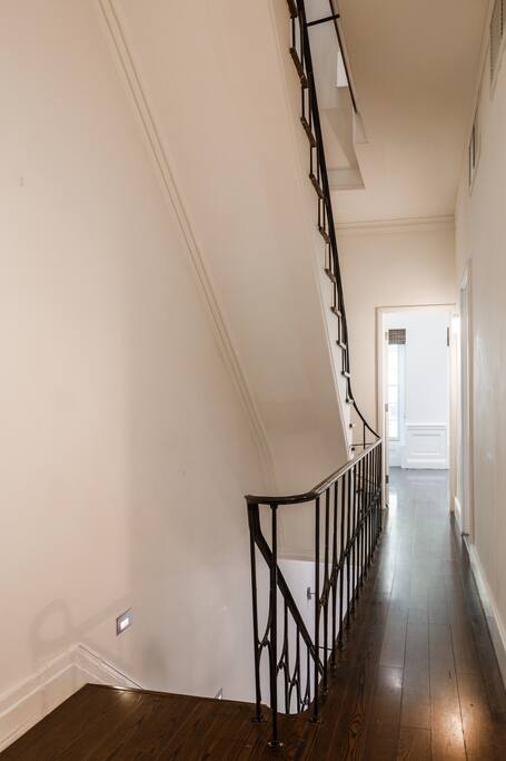 Private, Beautiful Upper Eastside Townhome — photo 29