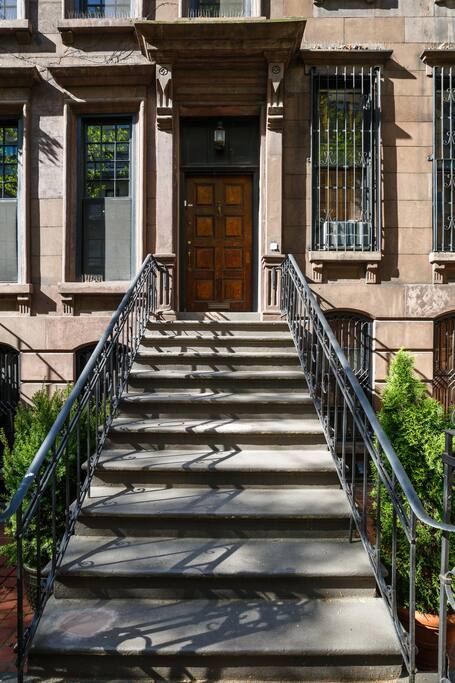 Private, Beautiful Upper Eastside Townhome — photo 50