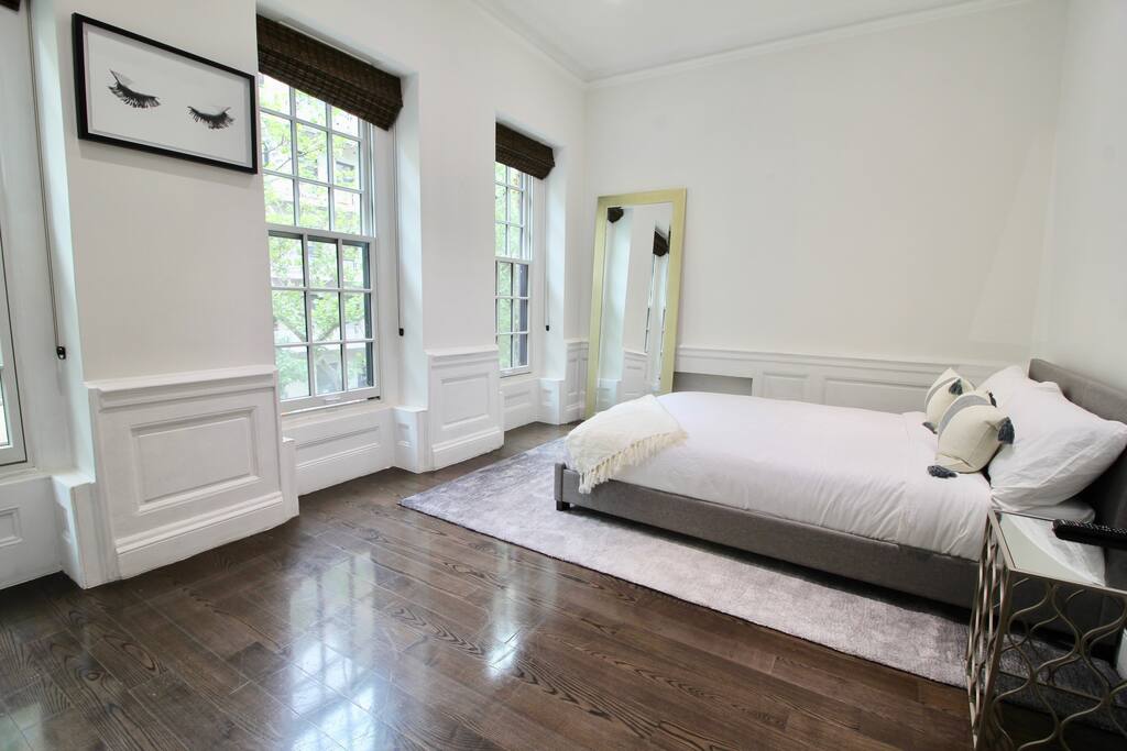 Private, Beautiful Upper Eastside Townhome — photo 60