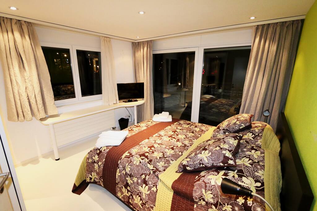 View 8