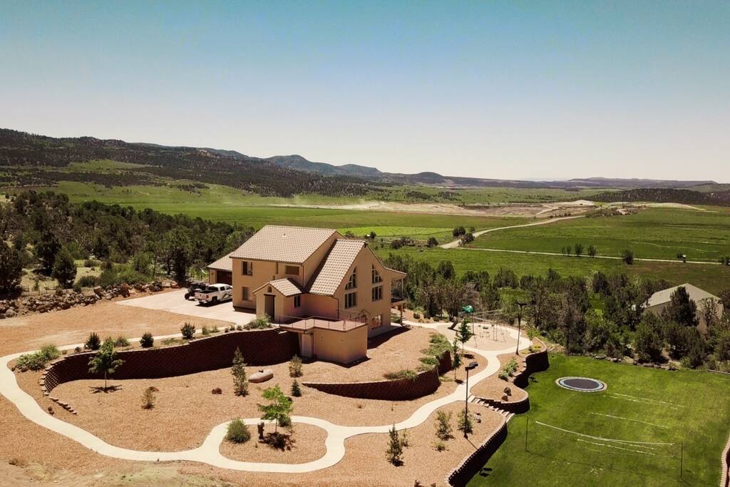 World Class Estate | Between Bryce & Zion
