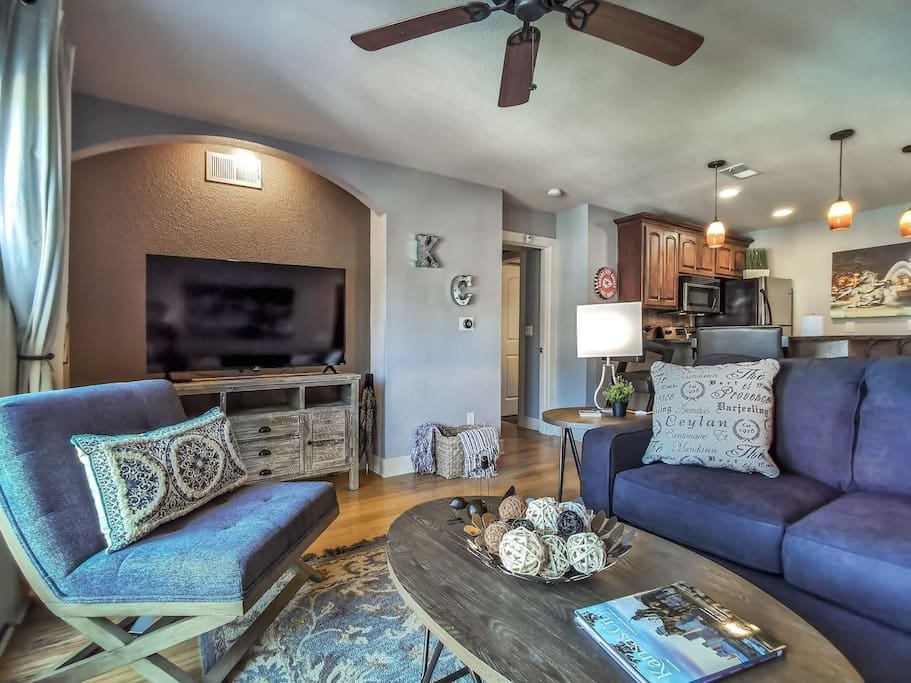 New Listing Luxury King Plaza ā Kansas City, MO ā vacation rental