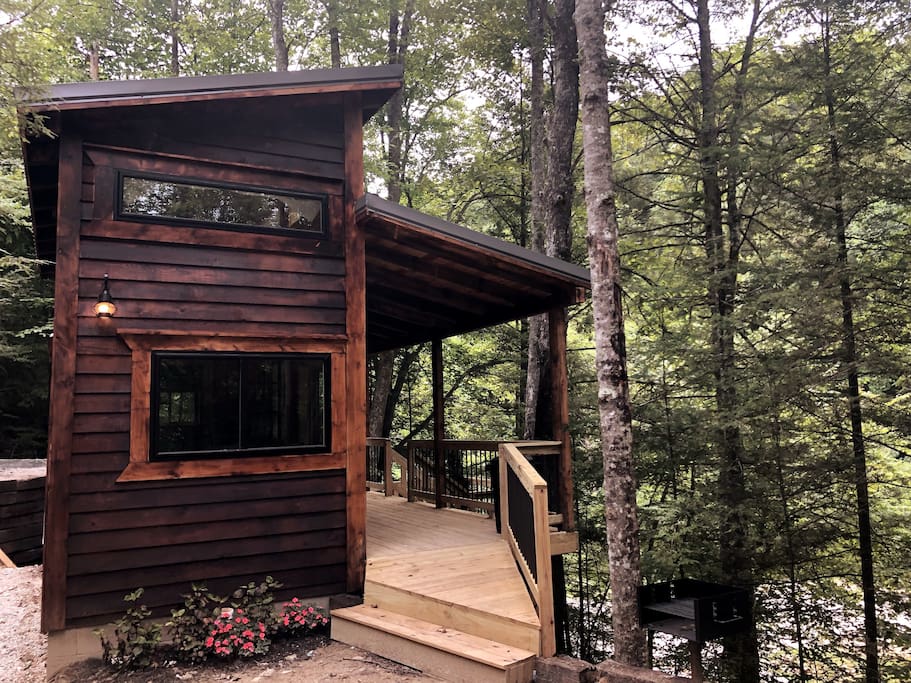 Theodore Tiny Cabin- RRG Hot Tub! Pet Friendly! — Powell County, KY — vacation rental