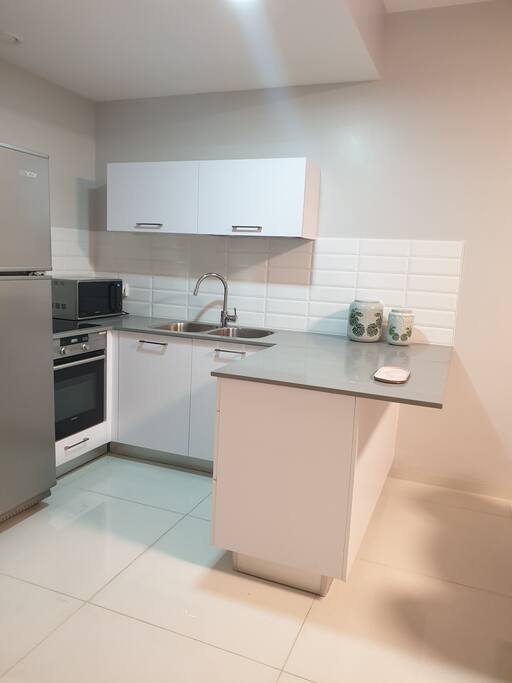 Gorgeous 1 bedroom apt " J Tower" photo 14