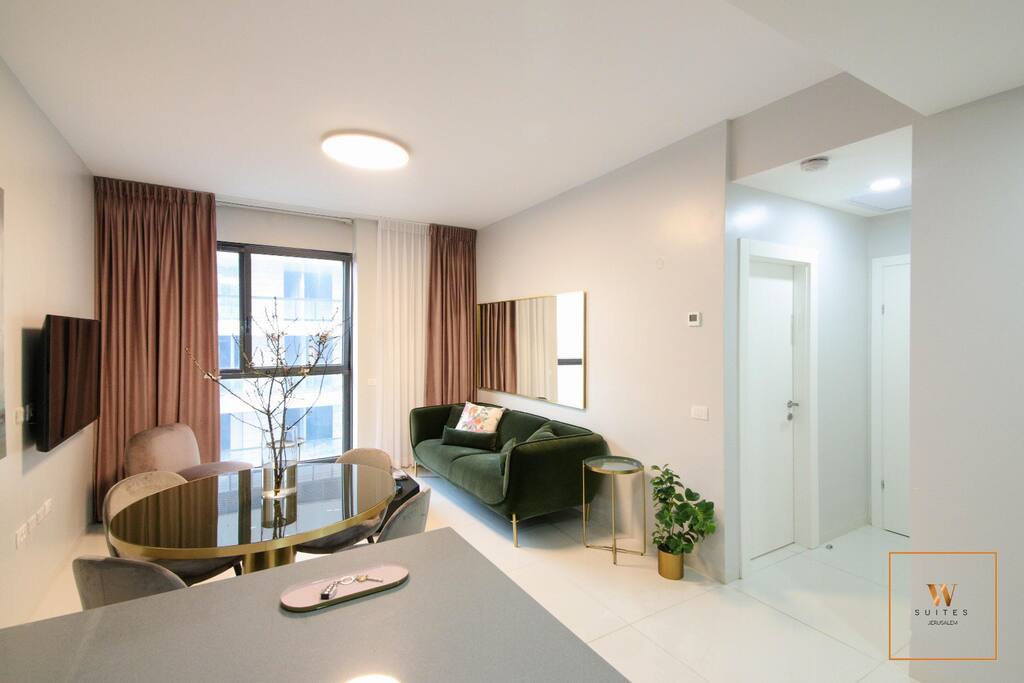 Gorgeous 1 bedroom apt " J Tower" – vacation rental in City Center