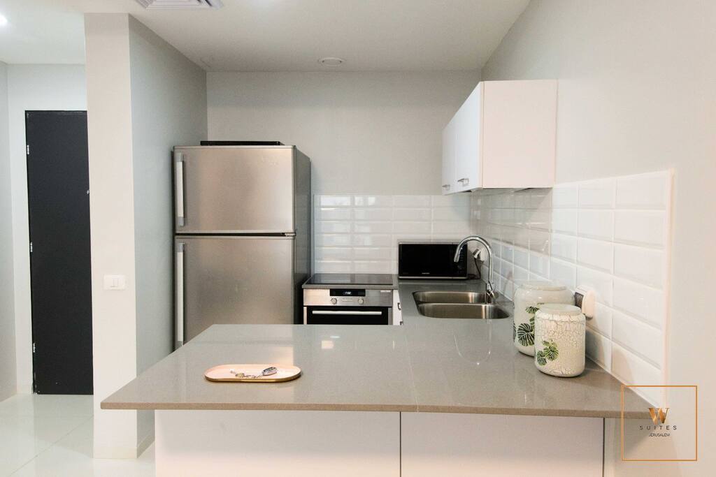 Gorgeous 1 bedroom apt " J Tower" photo 12