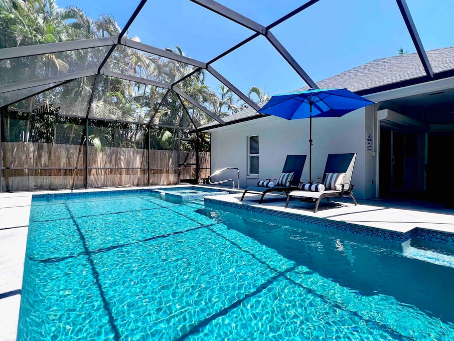 555 Royal Palm Villa | Luxury Heated Pool Home — Naples, FL — vacation rental