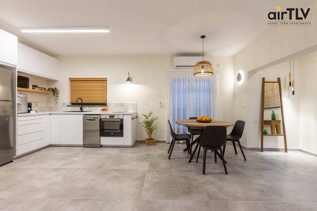 Sirkin Boutique by Localz - Bograshov Beach — Tel Aviv-Yafo, Tel Aviv District — vacation rental