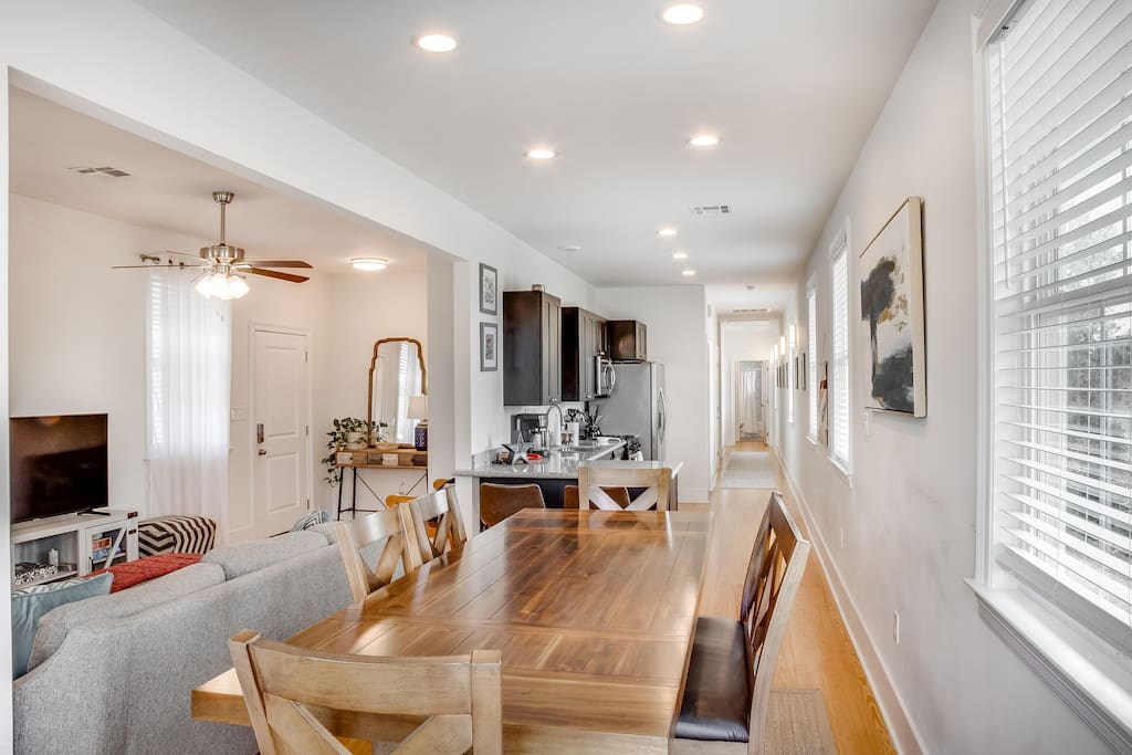 Spacious Historic Home With Private Balcony - Charming Nola Sanctuary - New Orleans, LA