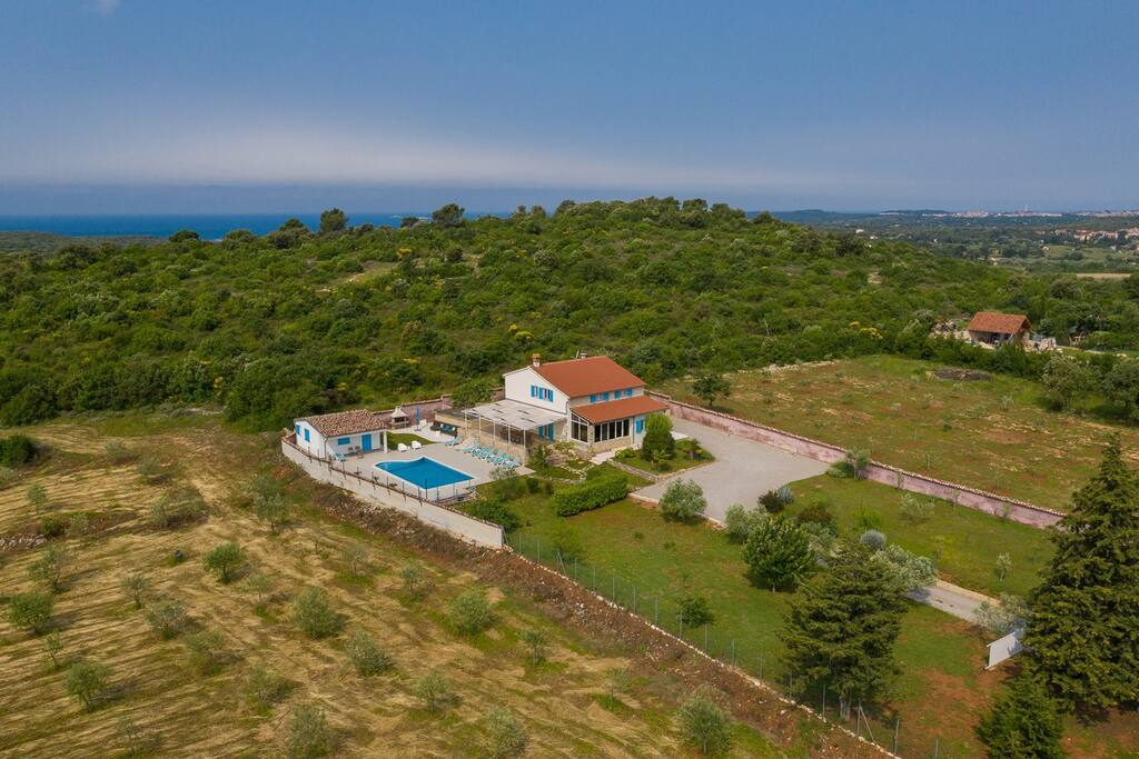 Villa Tanga near Rovinj for 8 persons with pool — Rovinj, Croatia — vacation rental