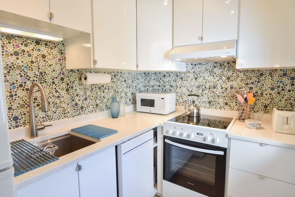 Photo 4 of Del Mar #11132 - Gorgeous Patio and Deck w/ Central AC!