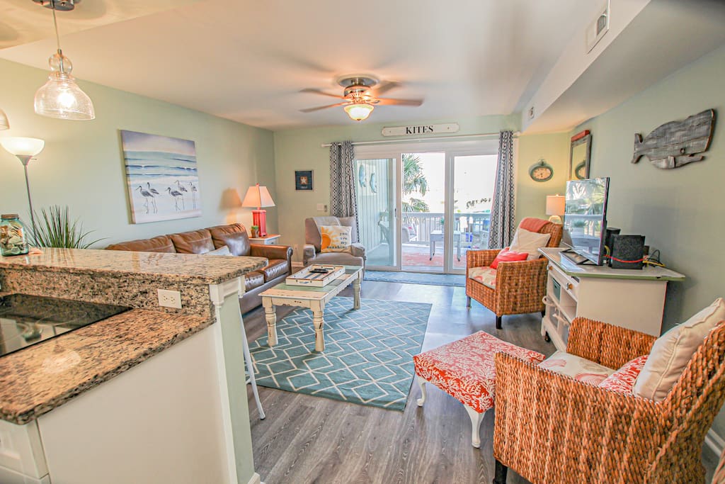 ★ 3 Little Birds at The Beach★ — Carolina Beach, NC — vacation rental