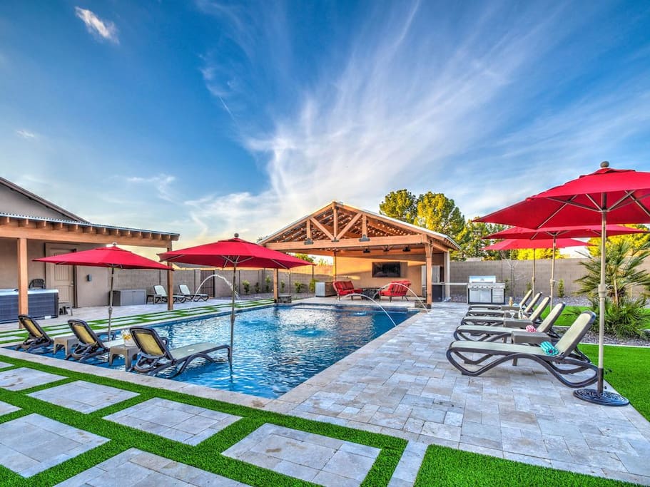 Grand Oasis, 1/2 Acre High-End Haven, Near Golf! — Gilbert, AZ — vacation rental