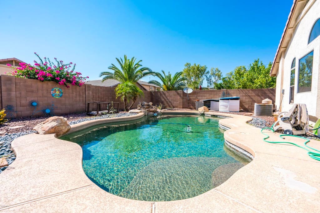Cozy house near I-10, pool heater, BBQ — Goodyear, AZ — vacation rental