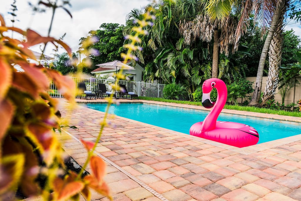 559 Park Place | Hibiscus Villa - Minutes to Beach — Naples, FL — vacation rental