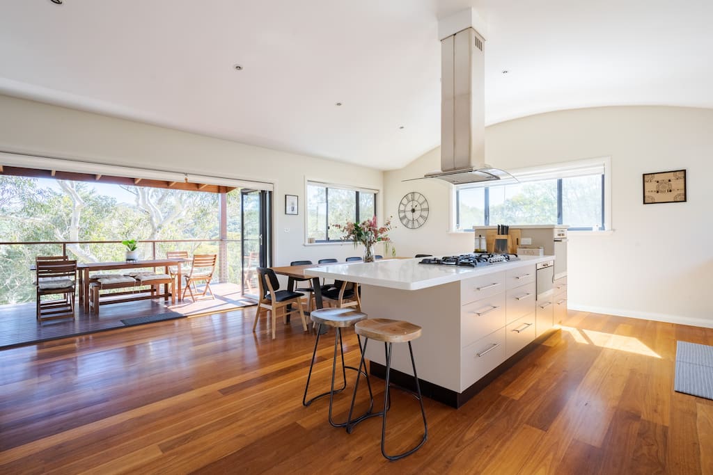 Alleura House/Bushland/Families/Groups/Pet Friendly — Leura, New South Wales — vacation rental