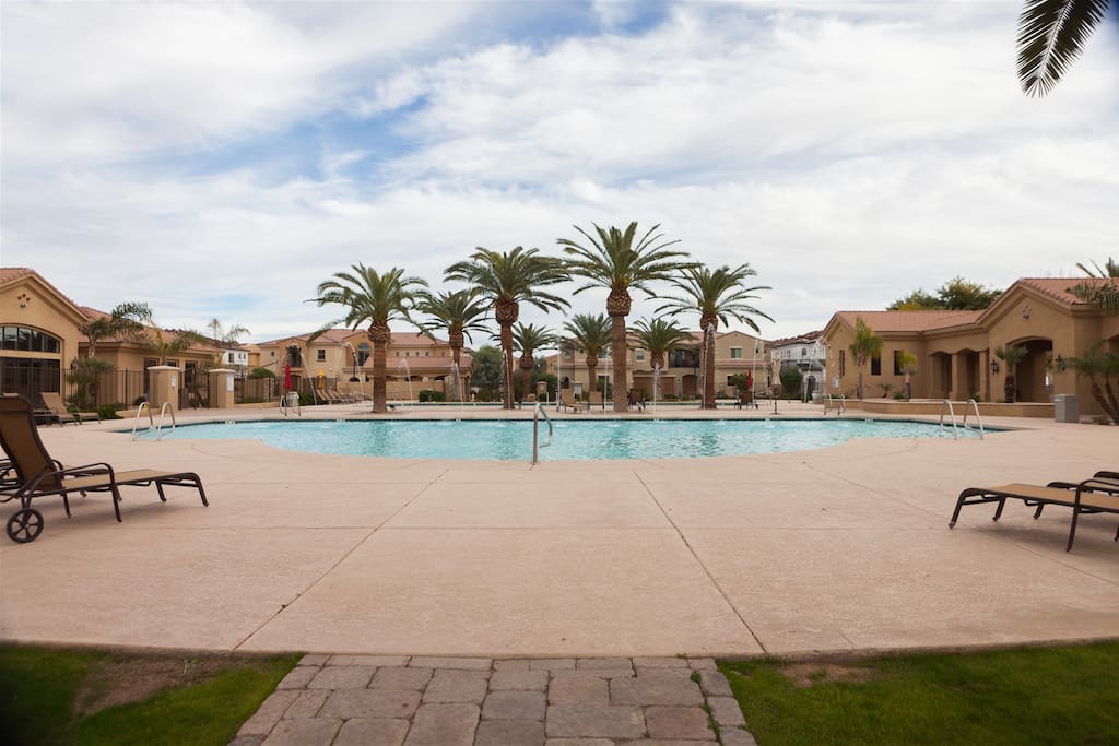 Gated townhouse with 2 suites, heated pool and spa — Mesa, AZ — vacation rental