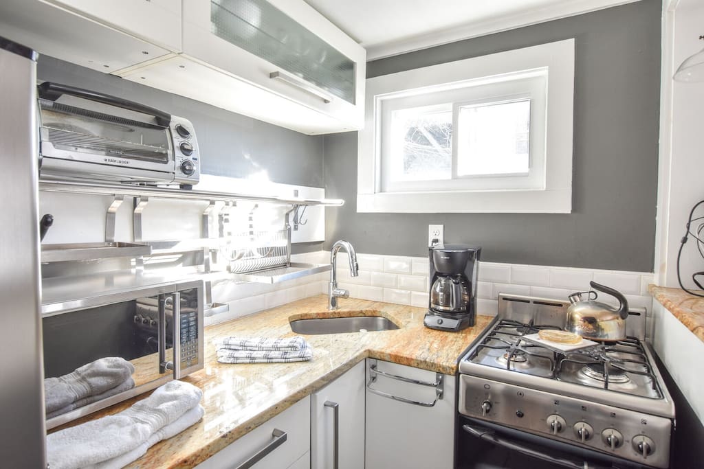 Photo 3 of Del Mar #11140 - Gas Fireplace Front Patio & Parking Spot!