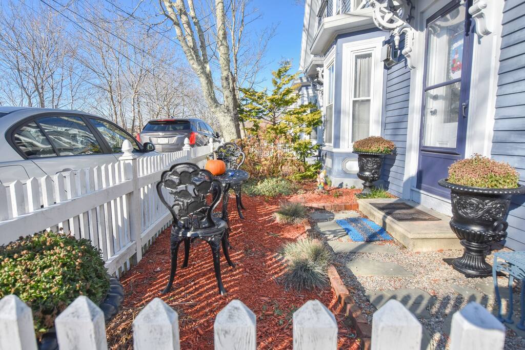 Photo 5 of Del Mar #11140 - Gas Fireplace Front Patio & Parking Spot!