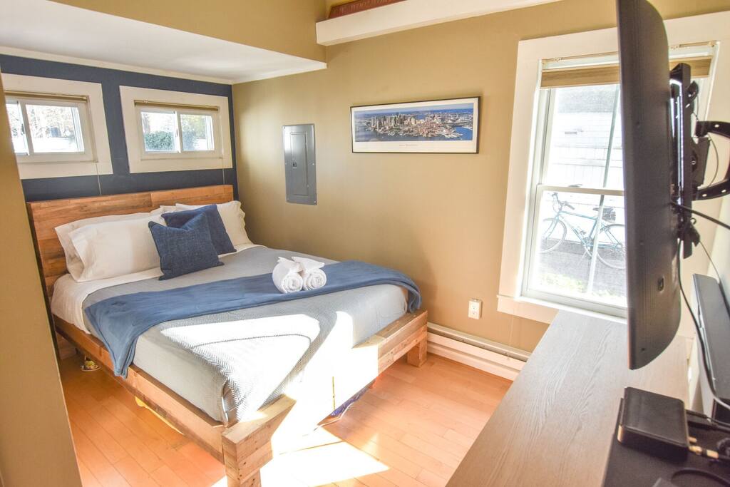 Photo 6 of Del Mar #11140 - Gas Fireplace Front Patio & Parking Spot!