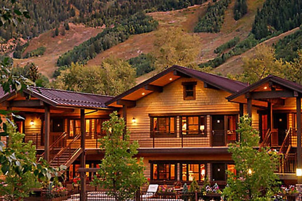 Bluegreen The Innsbruck Aspen | 2BR Presidential — Aspen, CO — vacation rental