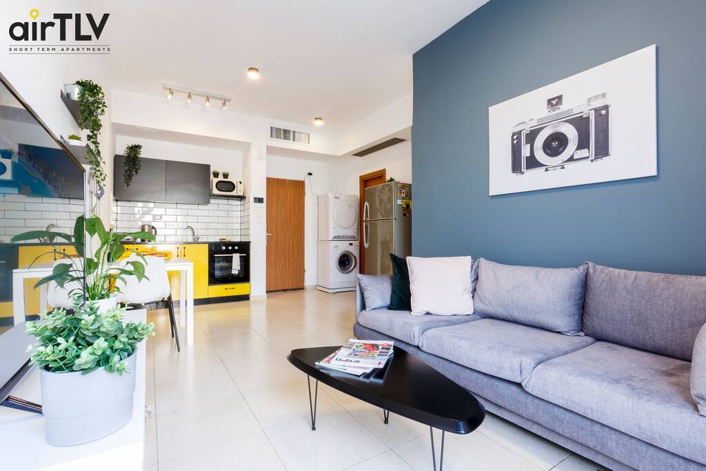 Central Dizengoff Charm: Modern Balcony By LOCALZ — Tel Aviv-Yafo, Tel Aviv District — vacation rental