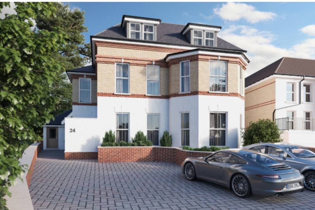NEW & Vibrant 1-Bed in Town Centre w/ Free Parking - Photo 8