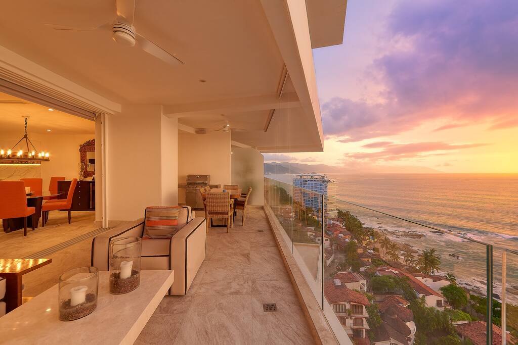 Incredible 12th floor 3BR - Oceanfront - MaxwellPV — Puerto Vallarta, Jalisco — vacation rental