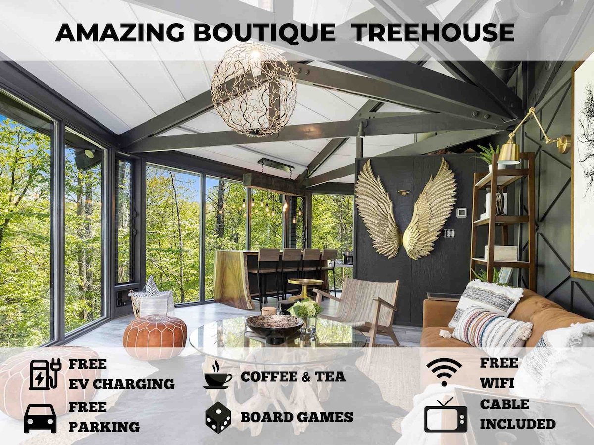 Breathtaking Boutique Treehouse nestled in clouds — Beech Mountain, NC — vacation rental