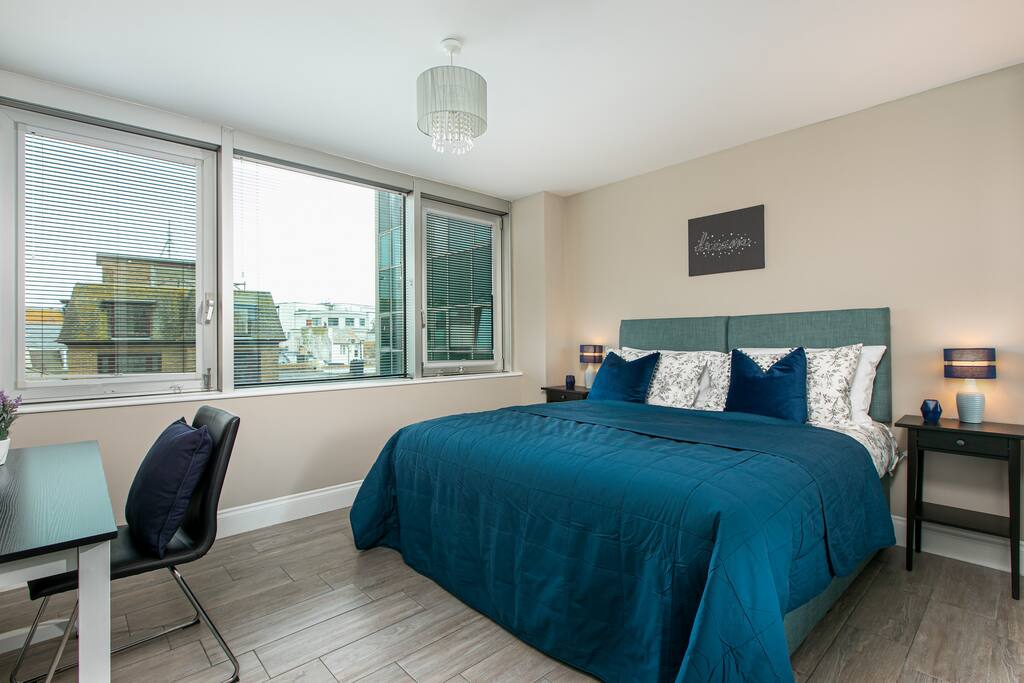 View Central Lanes Flat | King Bed, Near Beach & Pier in Bartholomew Road BN1 1JS Central Lanes Flat | King Bed, Near Beach & Pier in Bartholomew Road BN1 1JS - Property image 3 - VivreStays