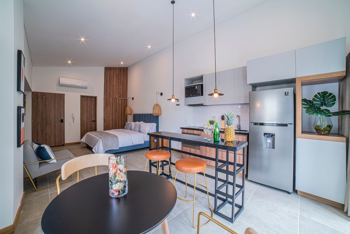 E301 • Penthouse Style Studio In Centenario in Av. 3 Nte. #8, Granada