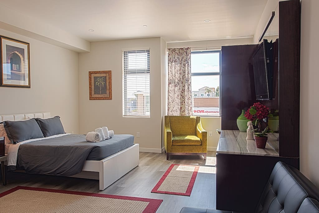 Centrally Located Cozy Studio Apartment in SD — San Diego, CA — vacation rental