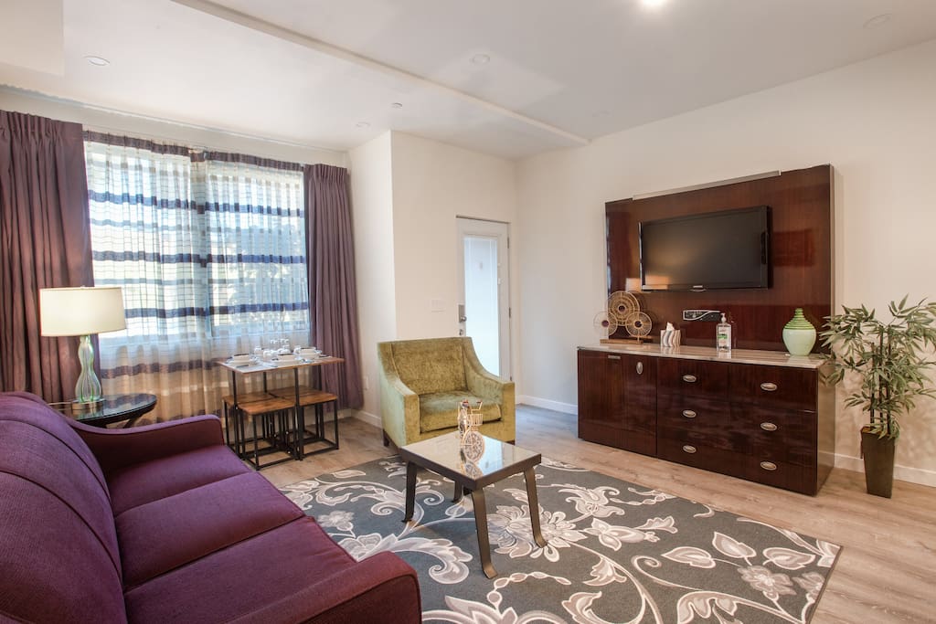 1-Bedroom with Cali King Size Bed in San Diego — San Diego, CA — vacation rental