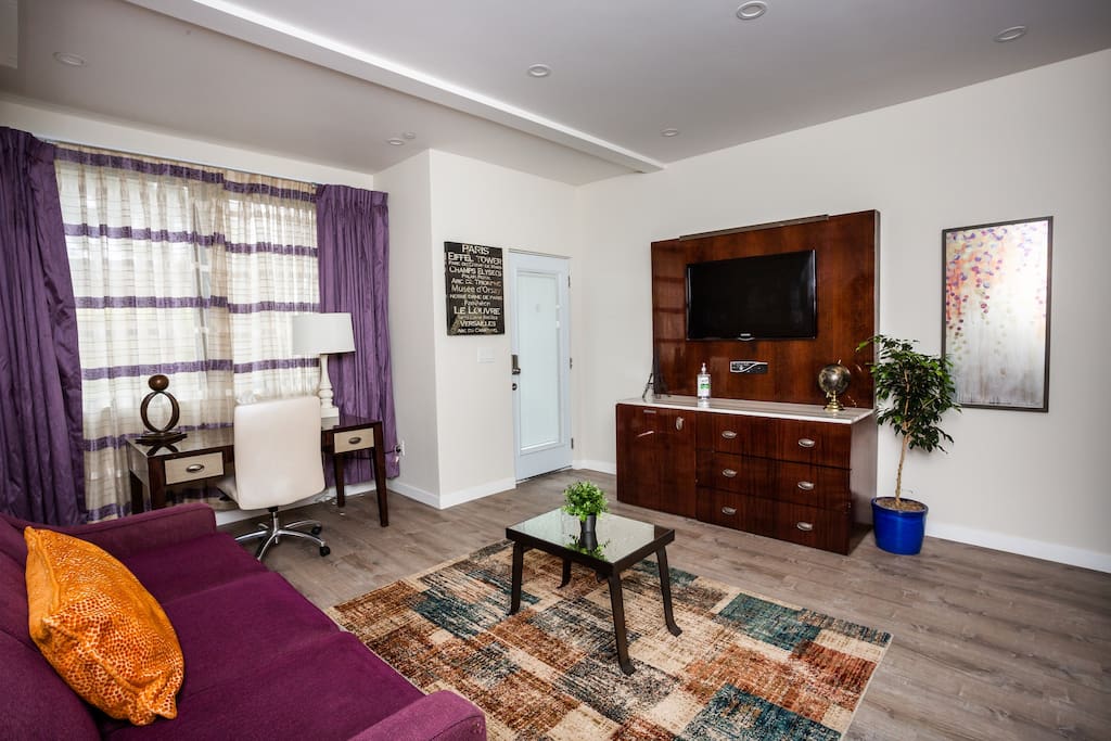 1 Bedroom Apartment with Luxurious Design in SD — San Diego, CA — vacation rental