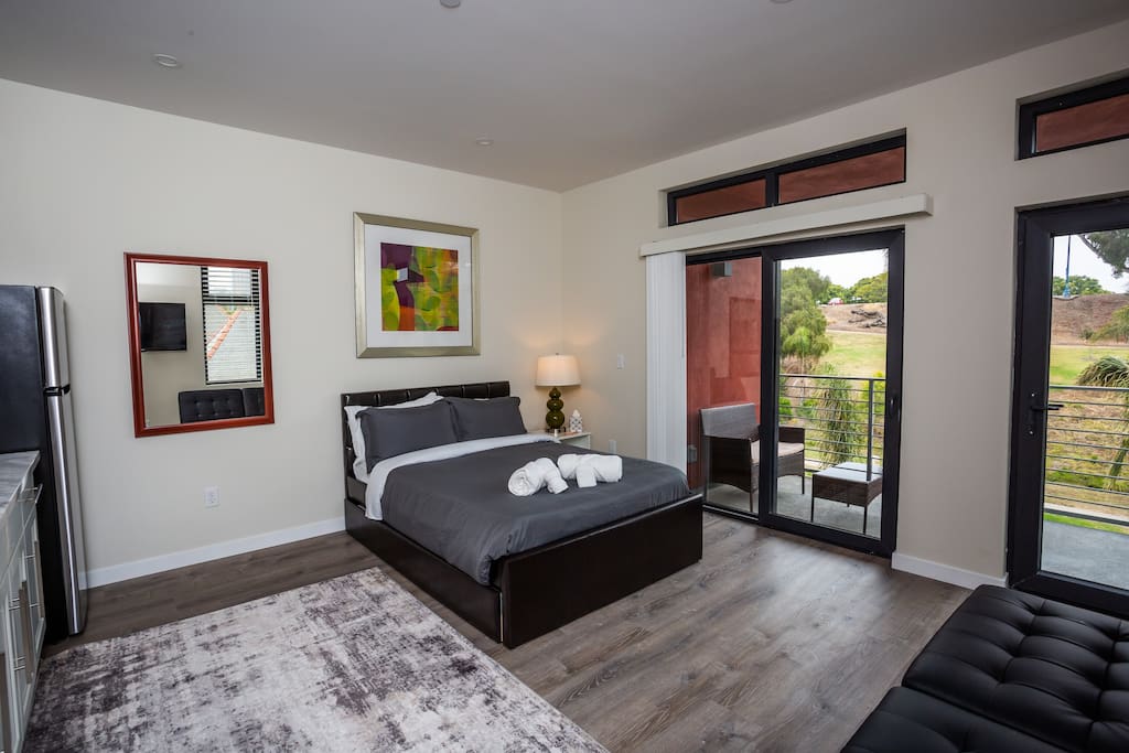 Studio with Beautiful View next to Downtown — San Diego, CA — vacation rental