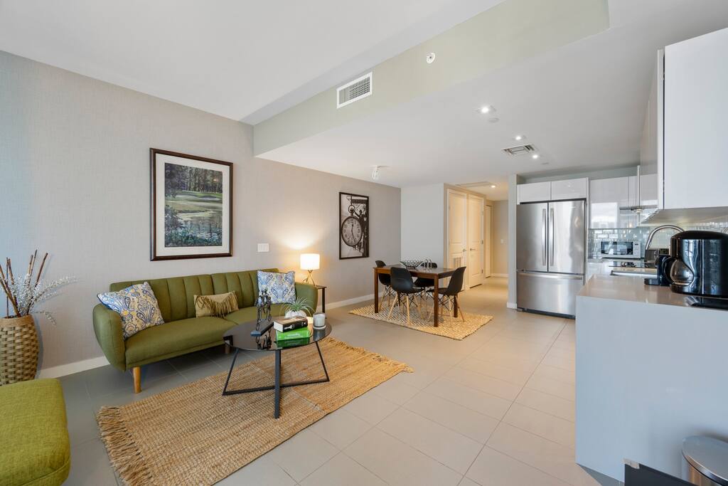 Luxury Convenient @Art District Twin Studios for 6 interior 5