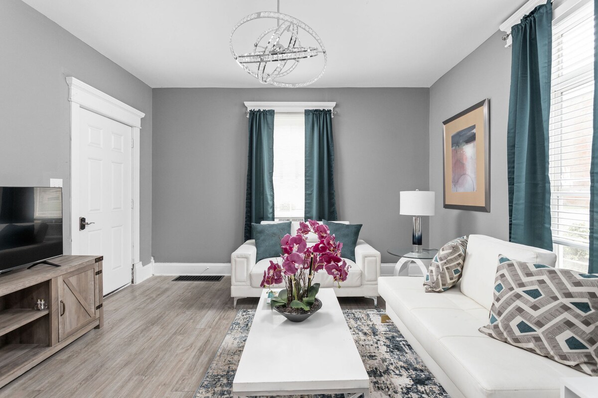 Living Room with Sofa Bed | Unwind Here, with Room for an Additional Guest