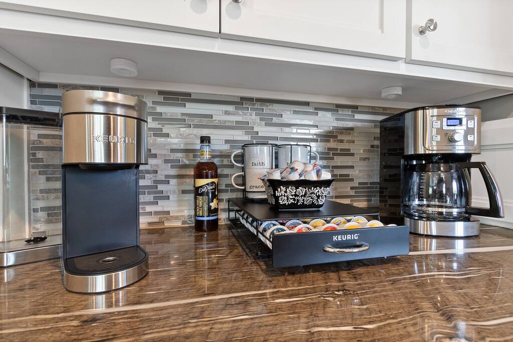 Preble Hills Oasis/Indoor Court/Hot Tub/Arcade