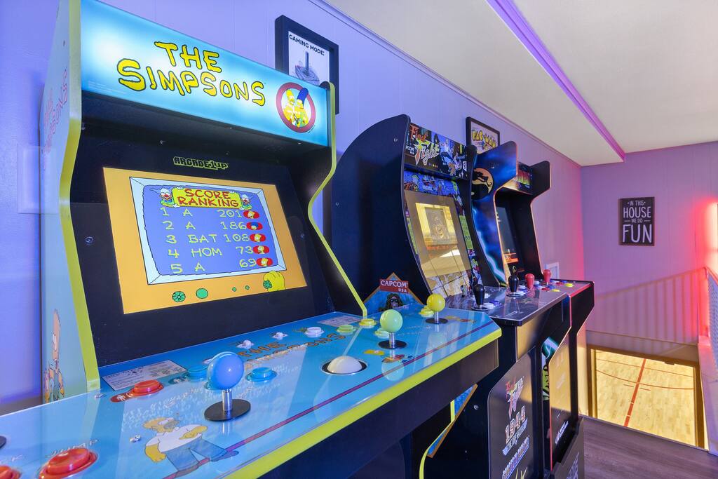 Preble Hills Oasis/Indoor Court/Hot Tub/Arcade