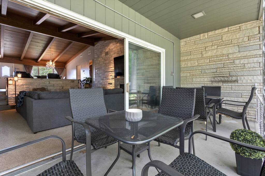 Preble Hills Oasis/Indoor Court/Hot Tub/Arcade