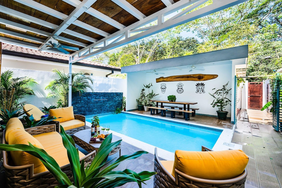 Pool Paradise Steps from Beach & Restaurants — Playa Potrero, Provincia de Guanacaste — vacation rental