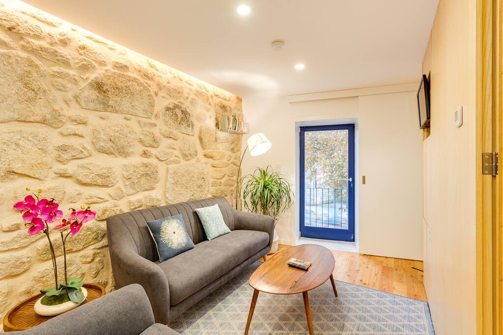 *NEW* Riverside 2 Bedroom Apartment by DA'HOME — Porto, Porto — vacation rental